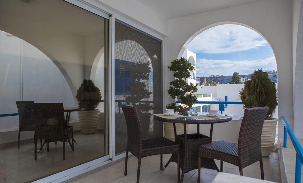 Ambelones Apartments Pissouri Exteriör bild