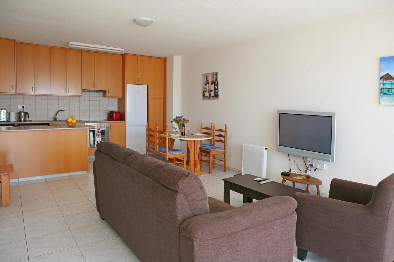 Ambelones Apartments Pissouri Exteriör bild