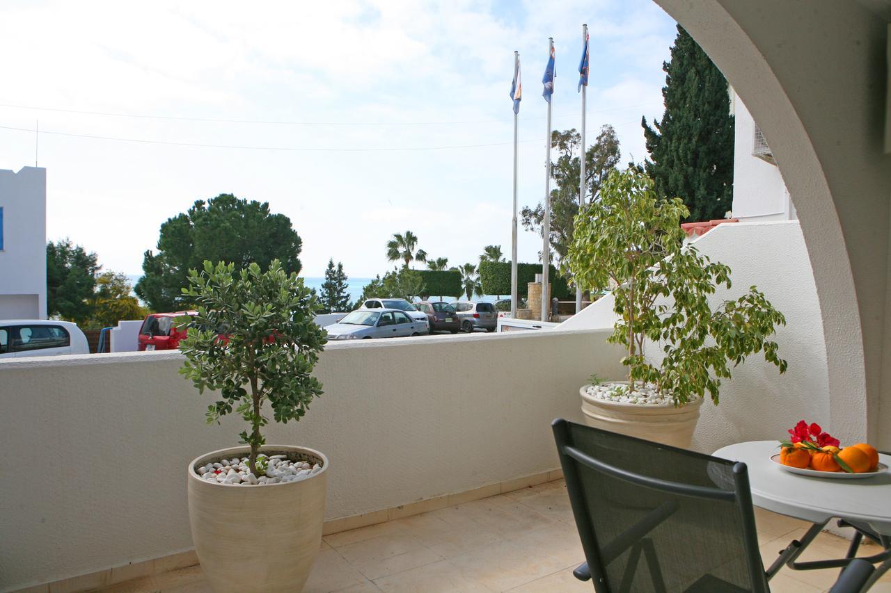 Ambelones Apartments Pissouri Exteriör bild